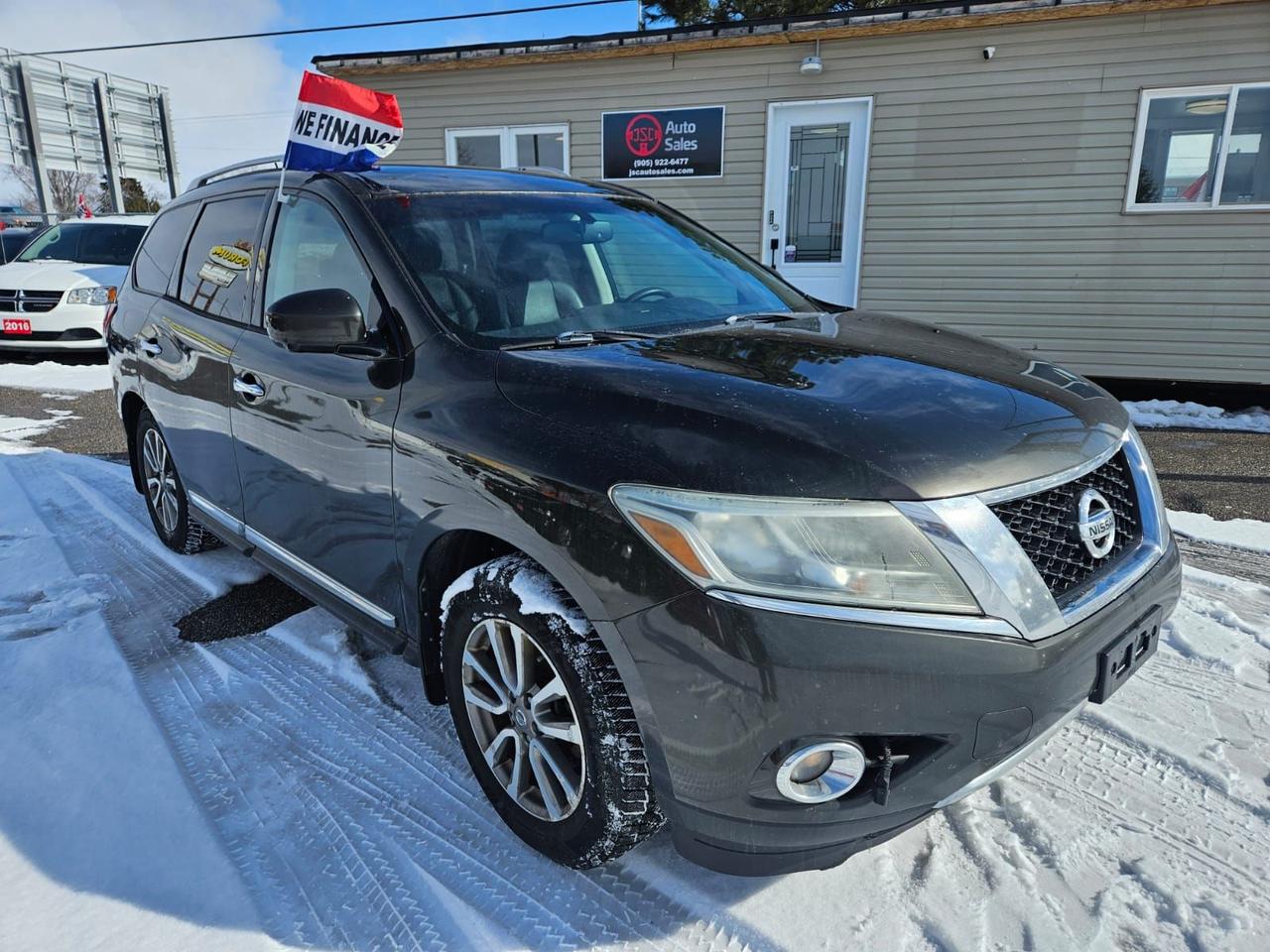 Used 2015 Nissan Pathfinder 4WD 4dr SV for sale in Newcastle, ON