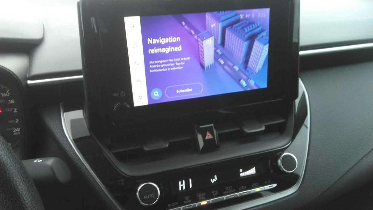 2023 Toyota Corolla LE Photo3