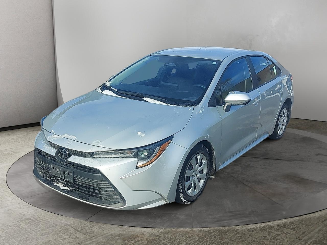 2023 Toyota Corolla LE Photo0