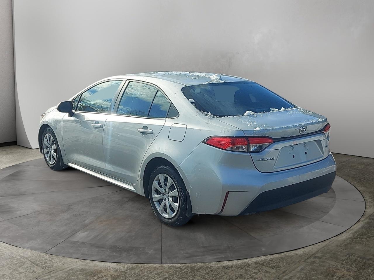 2023 Toyota Corolla LE Photo