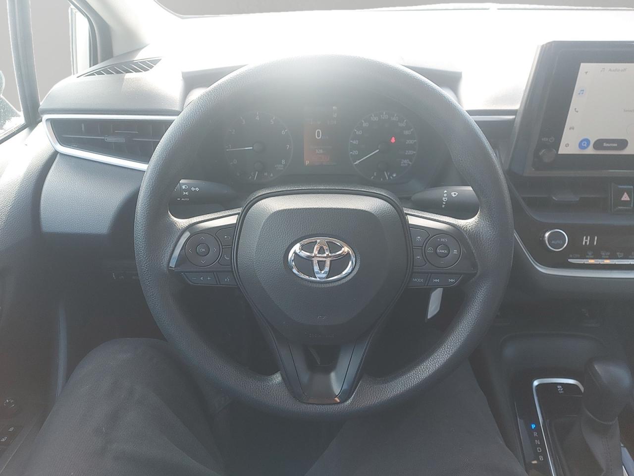 2023 Toyota Corolla LE Photo