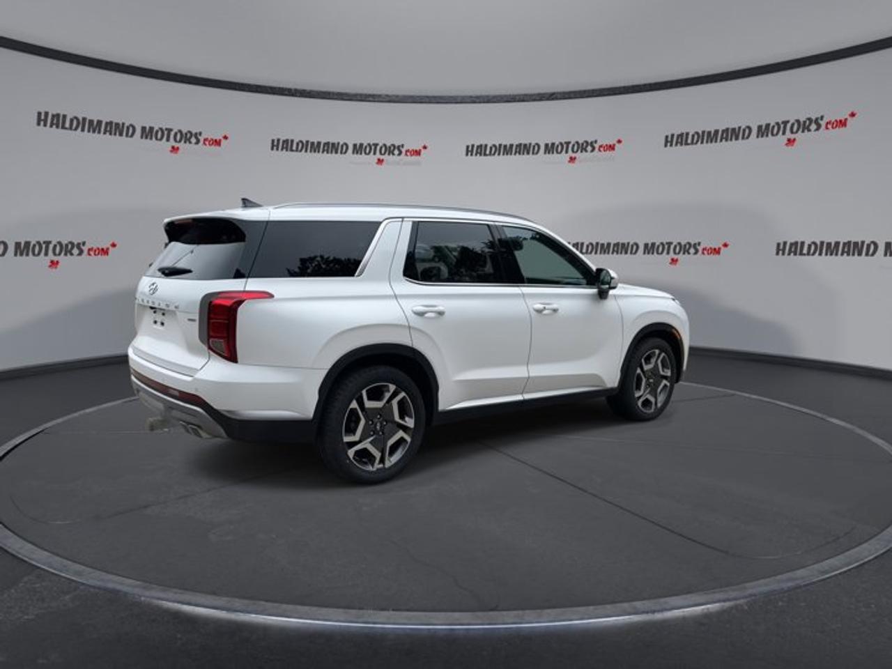 2023 Hyundai PALISADE Preferred 8-Passenger AWD|One owner|No Accidents Photo