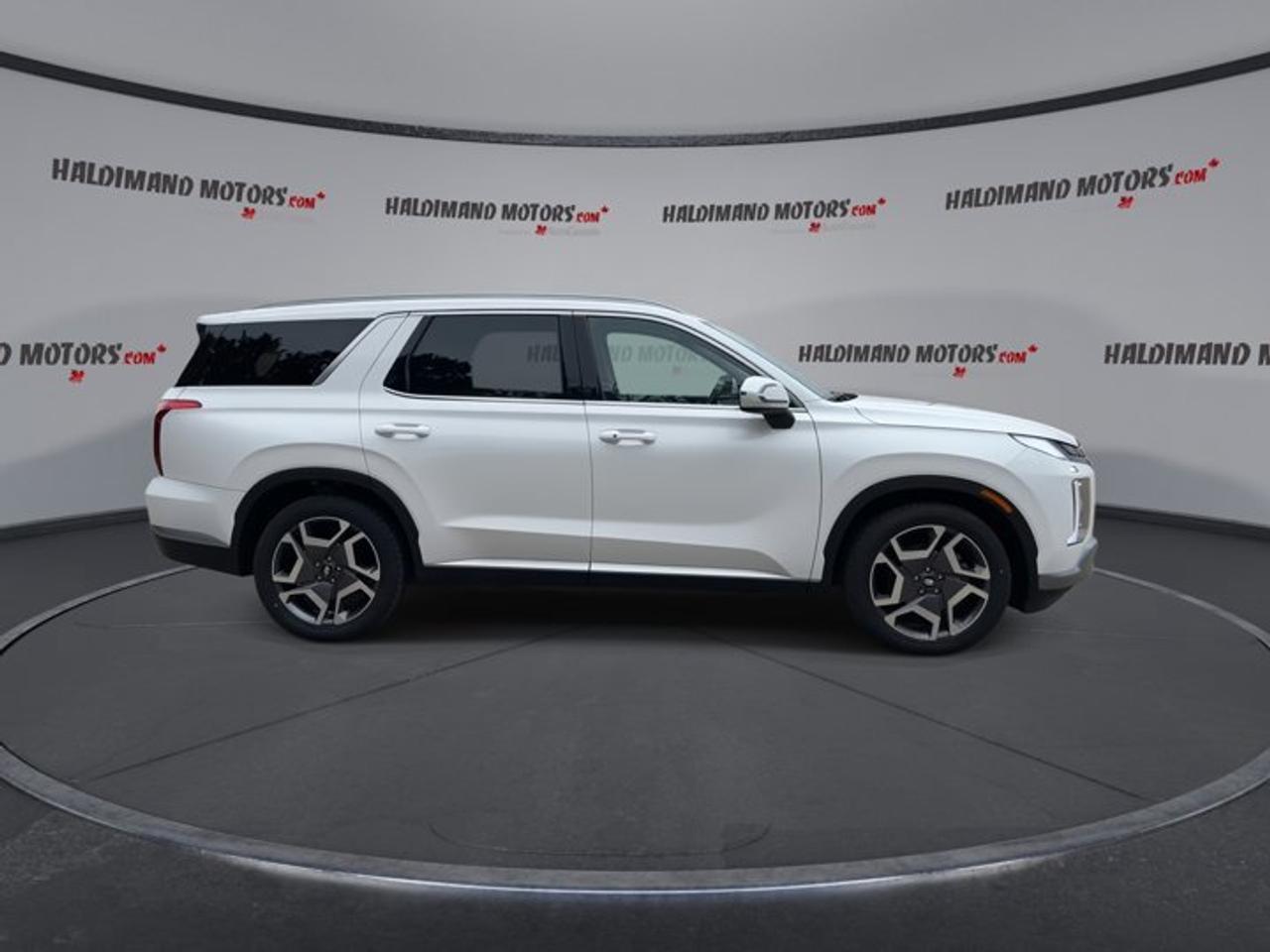 2023 Hyundai PALISADE Preferred 8-Passenger AWD|One owner|No Accidents Photo