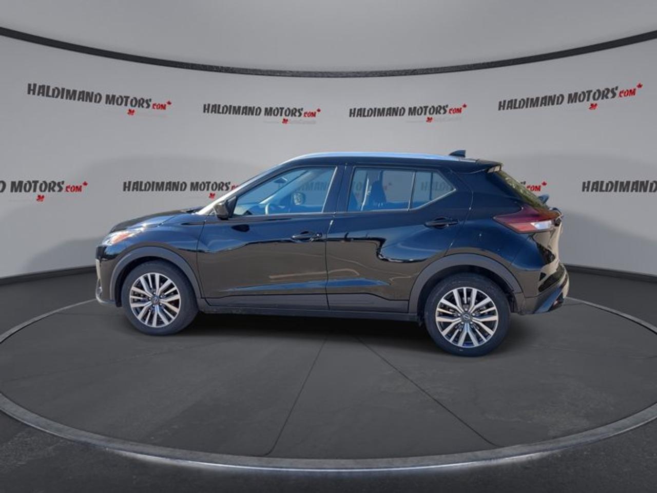 2024 Nissan Kicks SV FWD | No accidents Photo