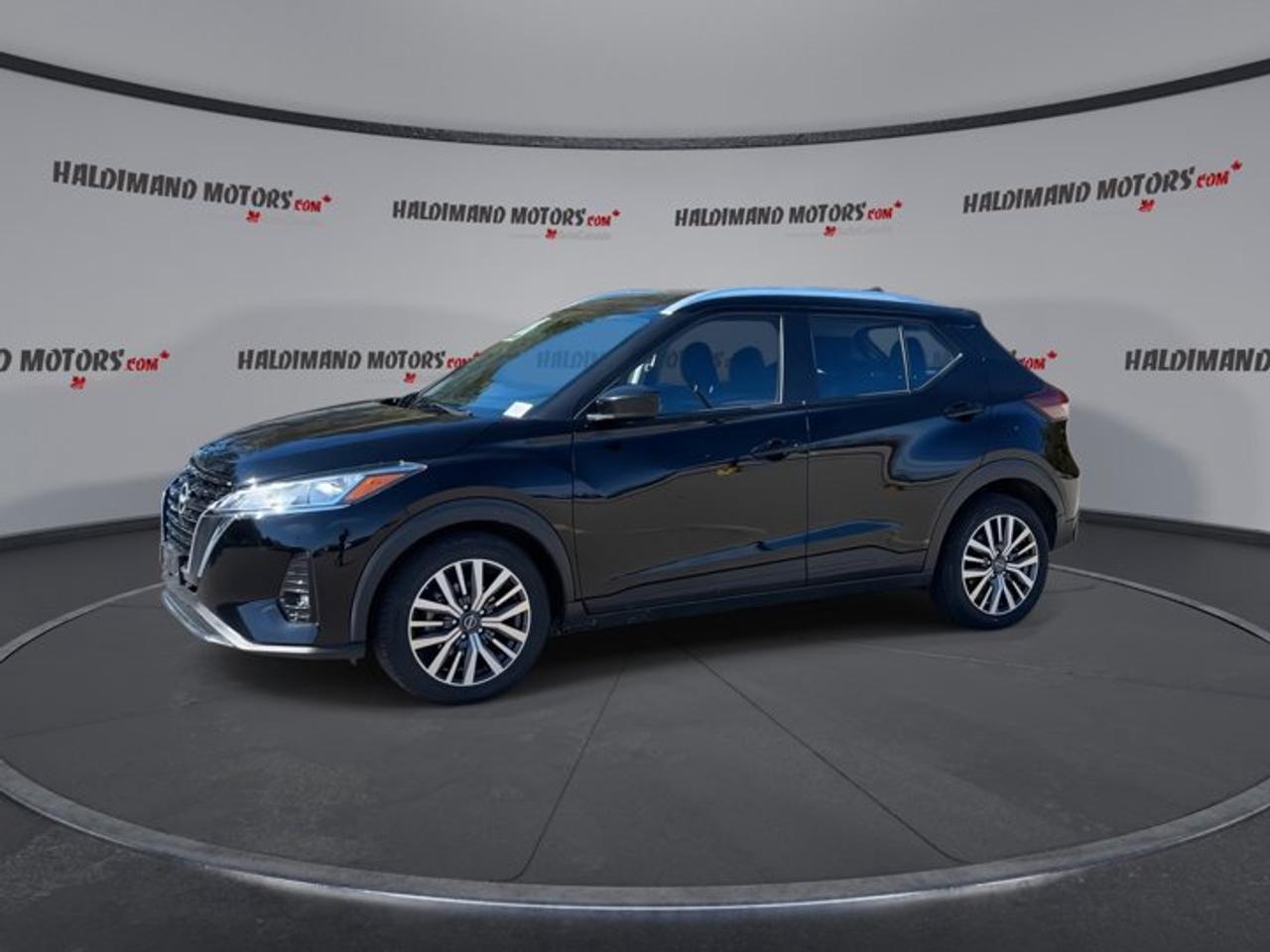 2024 Nissan Kicks SV FWD | No accidents Photo3
