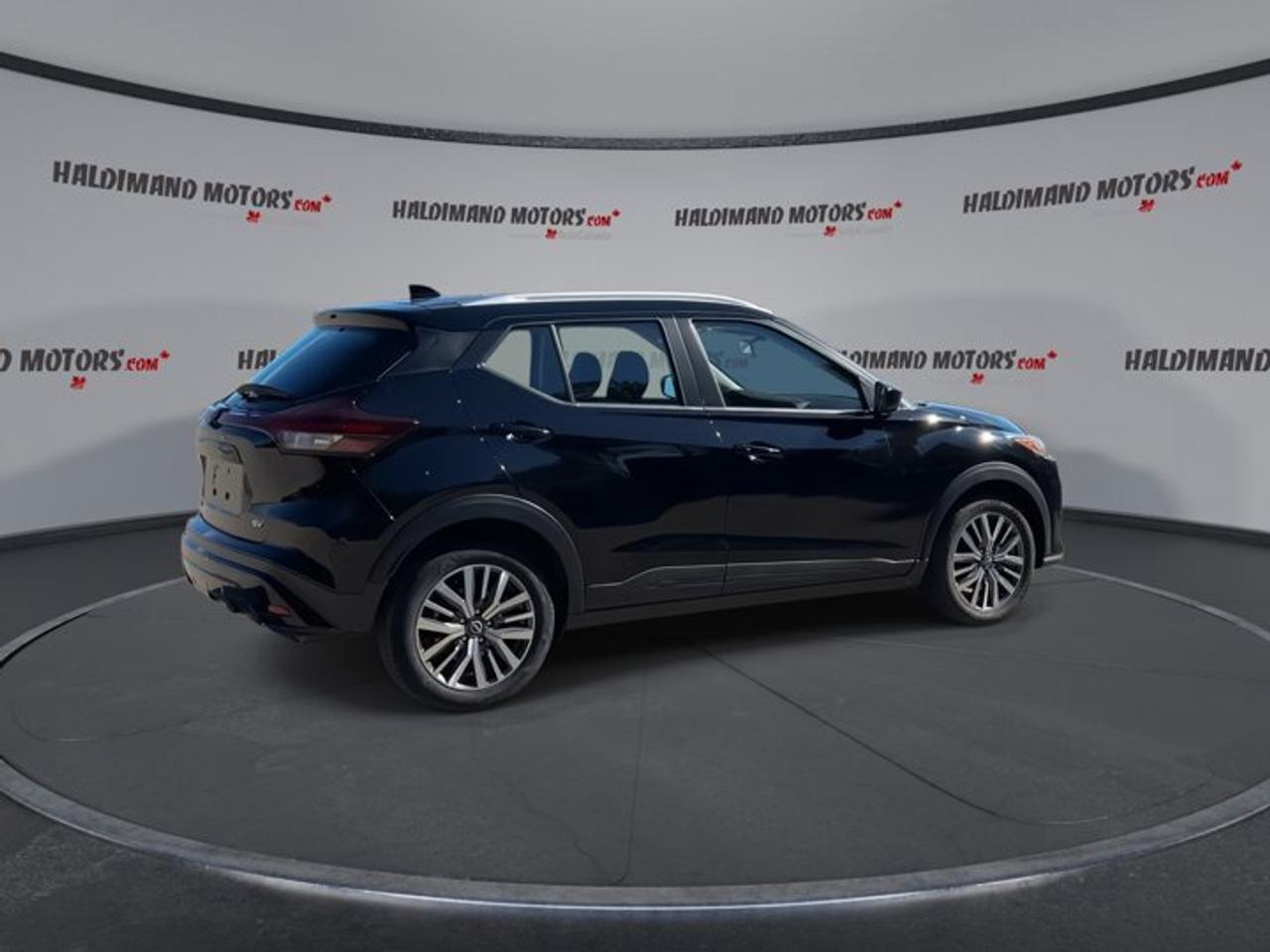 2024 Nissan Kicks SV FWD | No accidents Photo