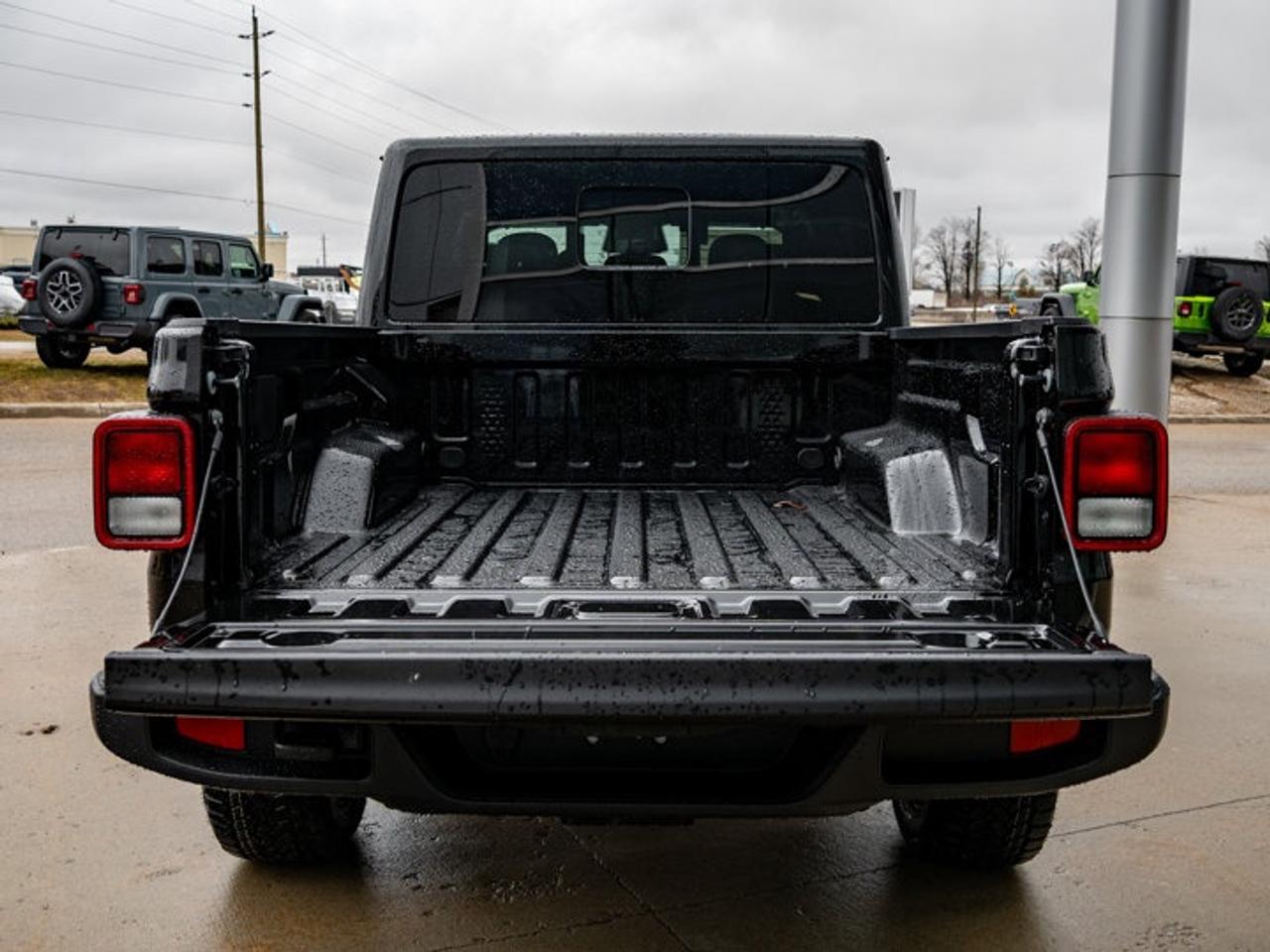 2026 Jeep Gladiator NightHawk Photo