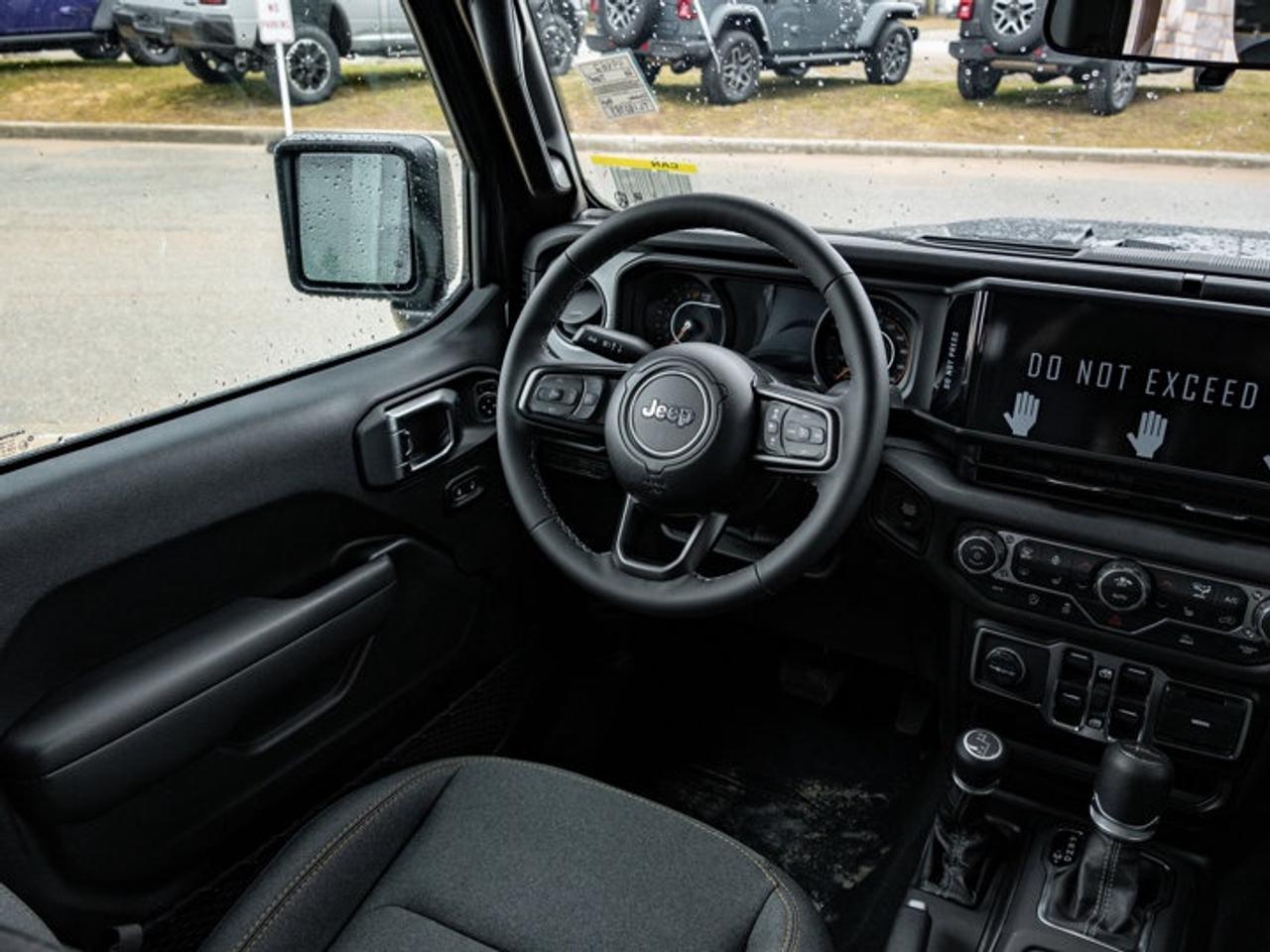 2026 Jeep Gladiator NightHawk Photo