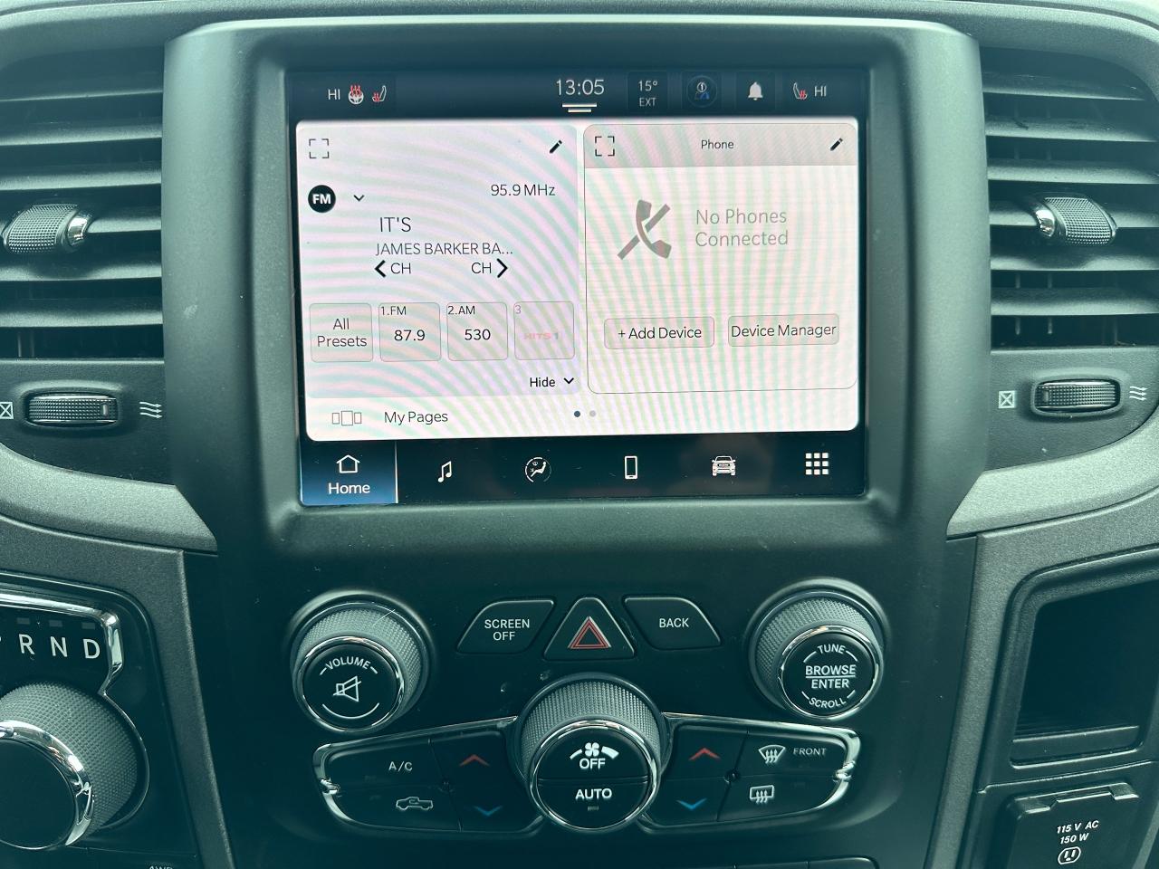 2022 RAM 1500 Classic Express4X4 Crew 5.7L HTD Cloth FM/XM CarPlay RvCam Photo