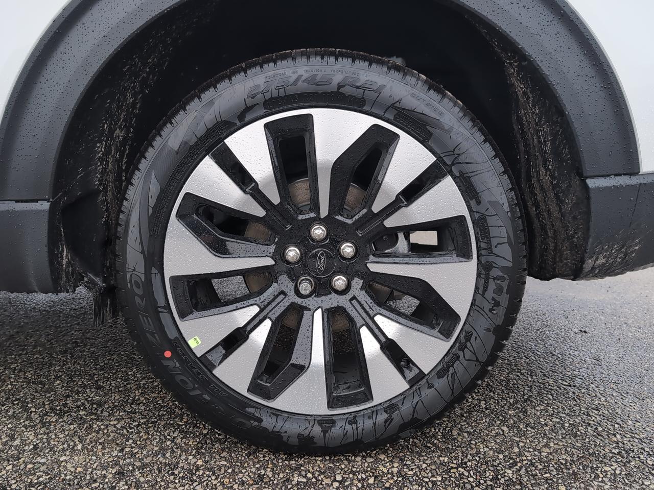 2026 Ford Explorer Platinum 4WD Photo