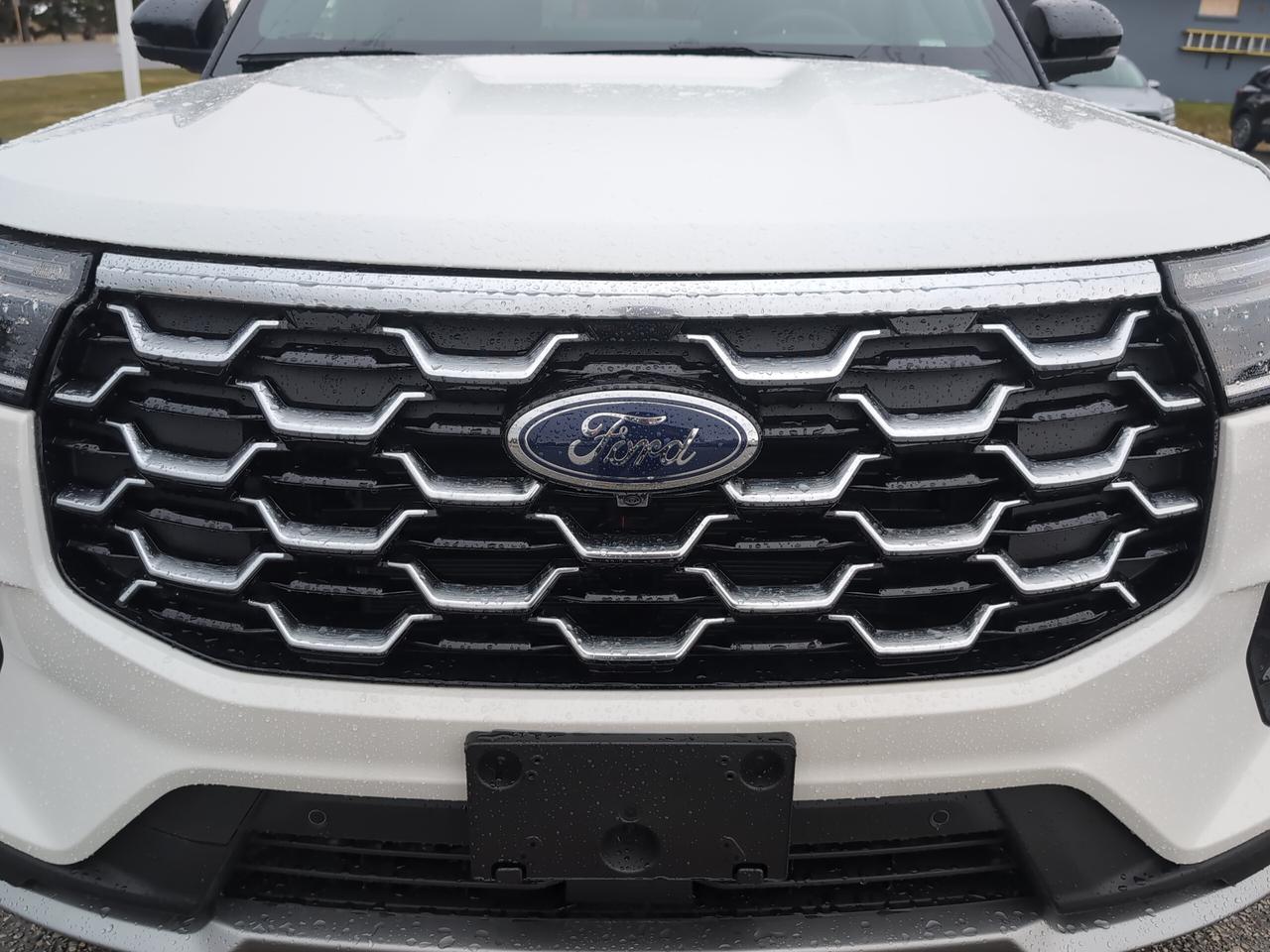 2026 Ford Explorer Platinum 4WD Photo