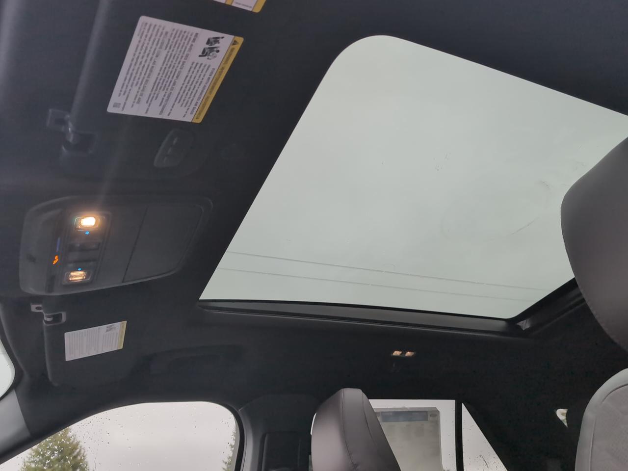 2026 Ford Explorer Platinum 4WD Photo