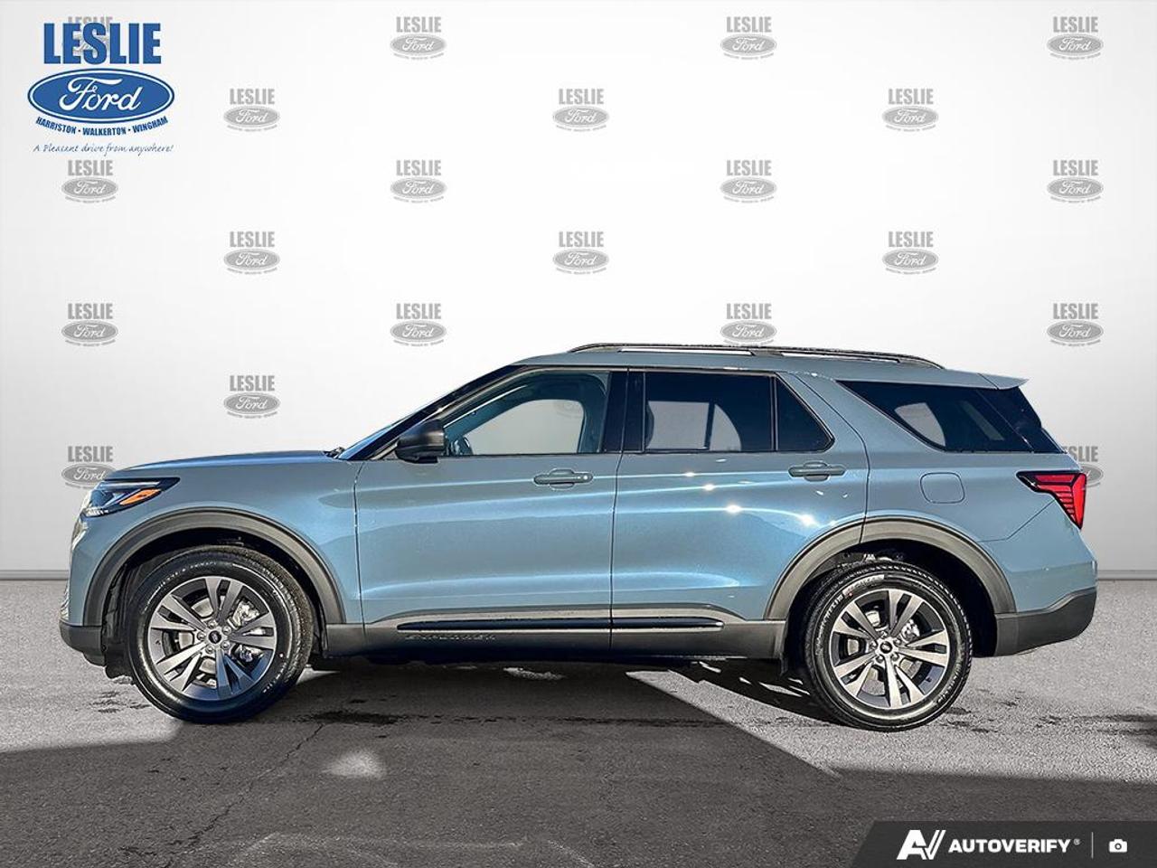 2026 Ford Explorer Active 4WD Photo2