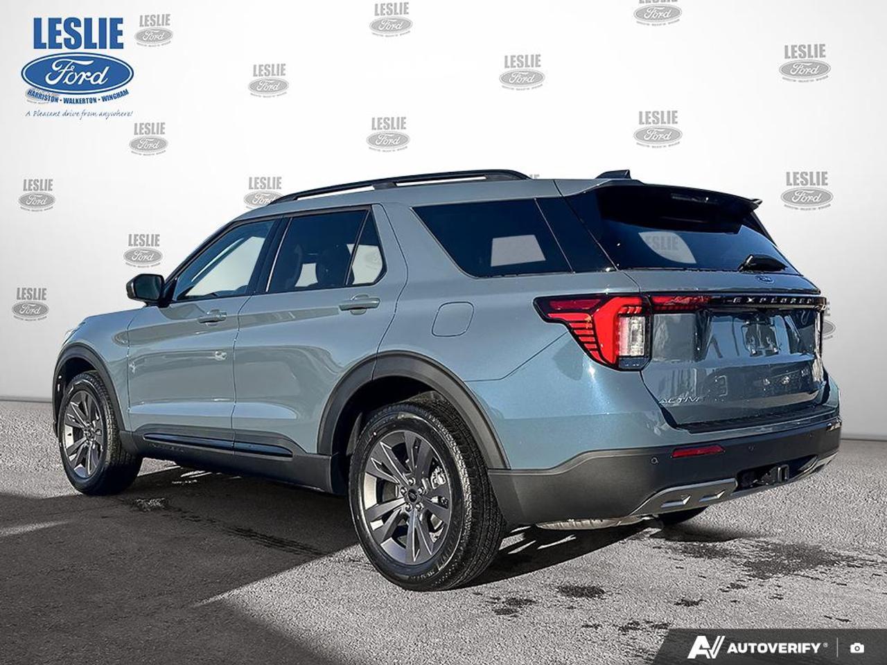 2026 Ford Explorer Active 4WD Photo3