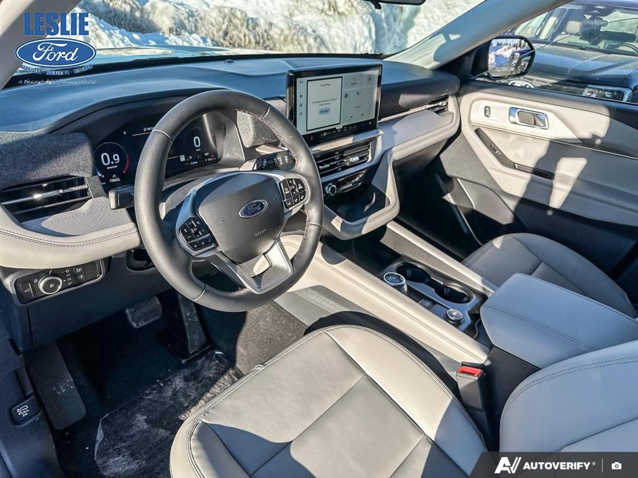 2026 Ford Explorer Active 4WD Photo