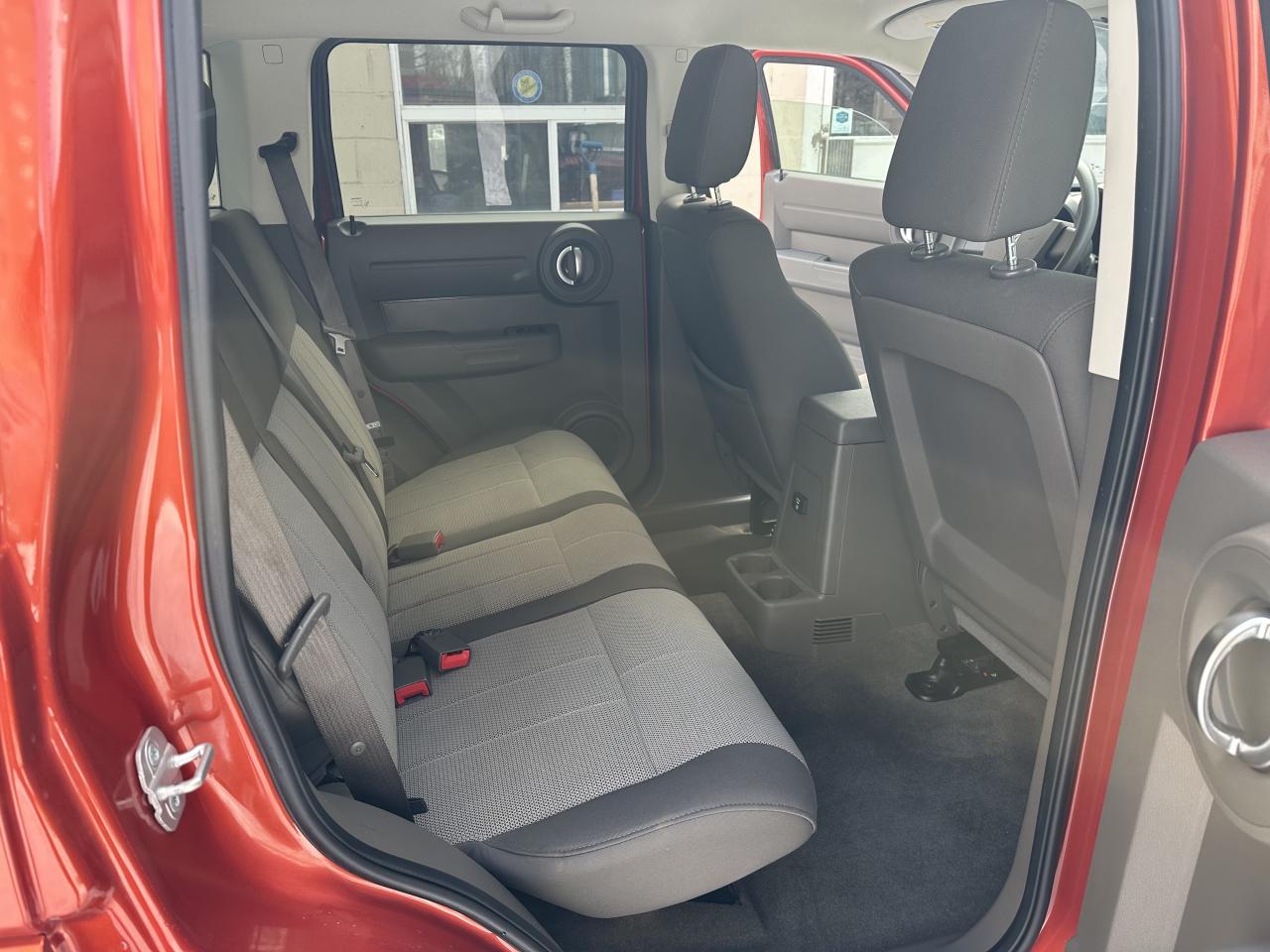 2009 Dodge Nitro SXT Photo