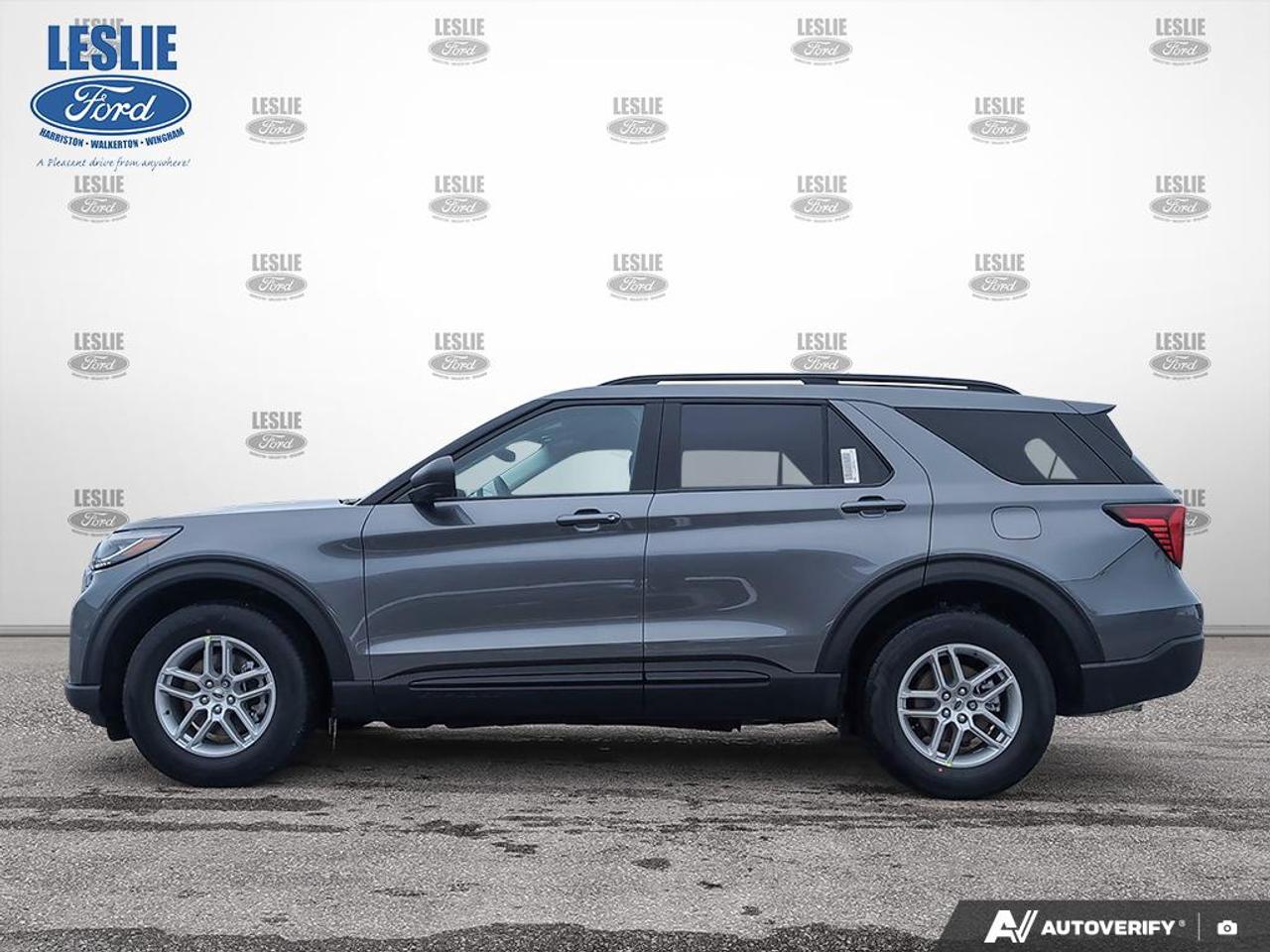 2026 Ford Explorer Active 4WD Photo2