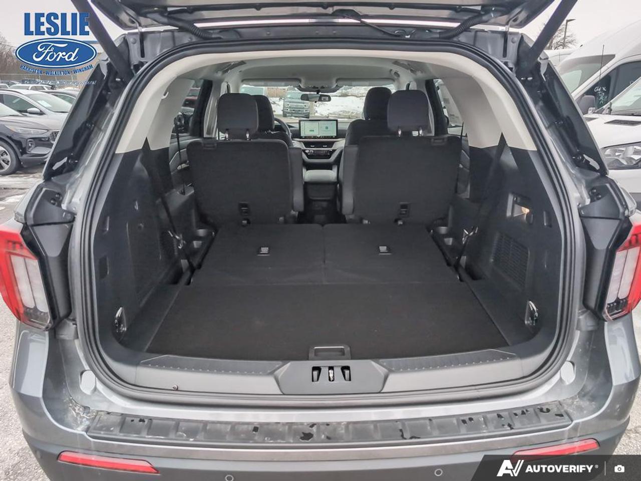 2026 Ford Explorer Active 4WD Photo