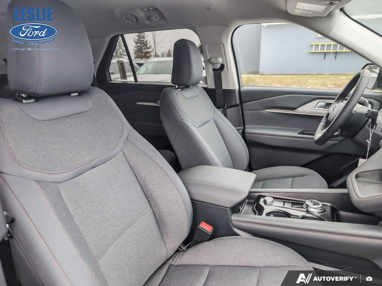 2026 Ford Explorer Active 4WD Photo