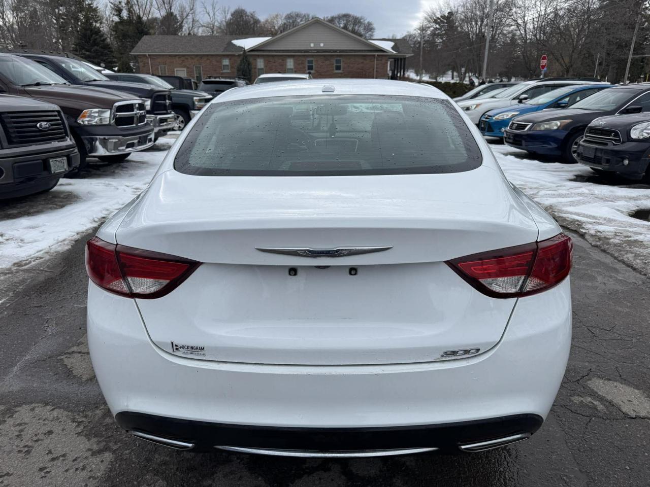 2015 Chrysler 200 4dr Sdn Limited FWD - Photo #6