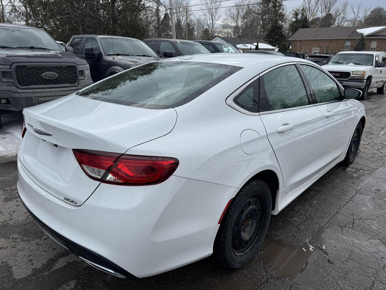 2015 Chrysler 200 4dr Sdn Limited FWD - Photo #8