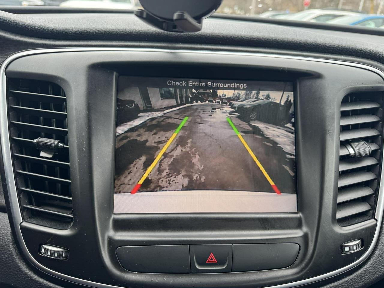 2015 Chrysler 200 4dr Sdn Limited FWD - Photo #20