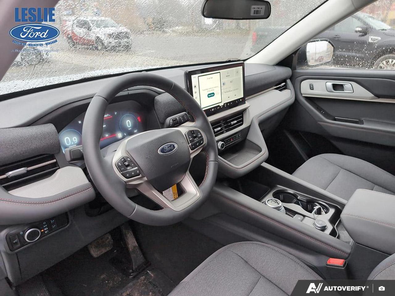 2026 Ford Explorer Active 4WD Photo
