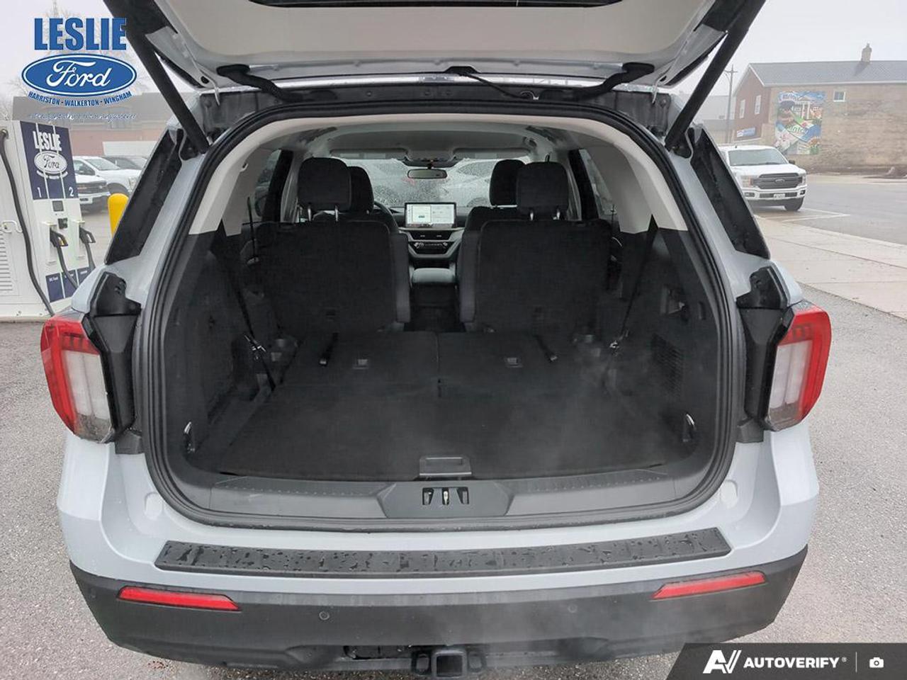 2026 Ford Explorer Active 4WD Photo