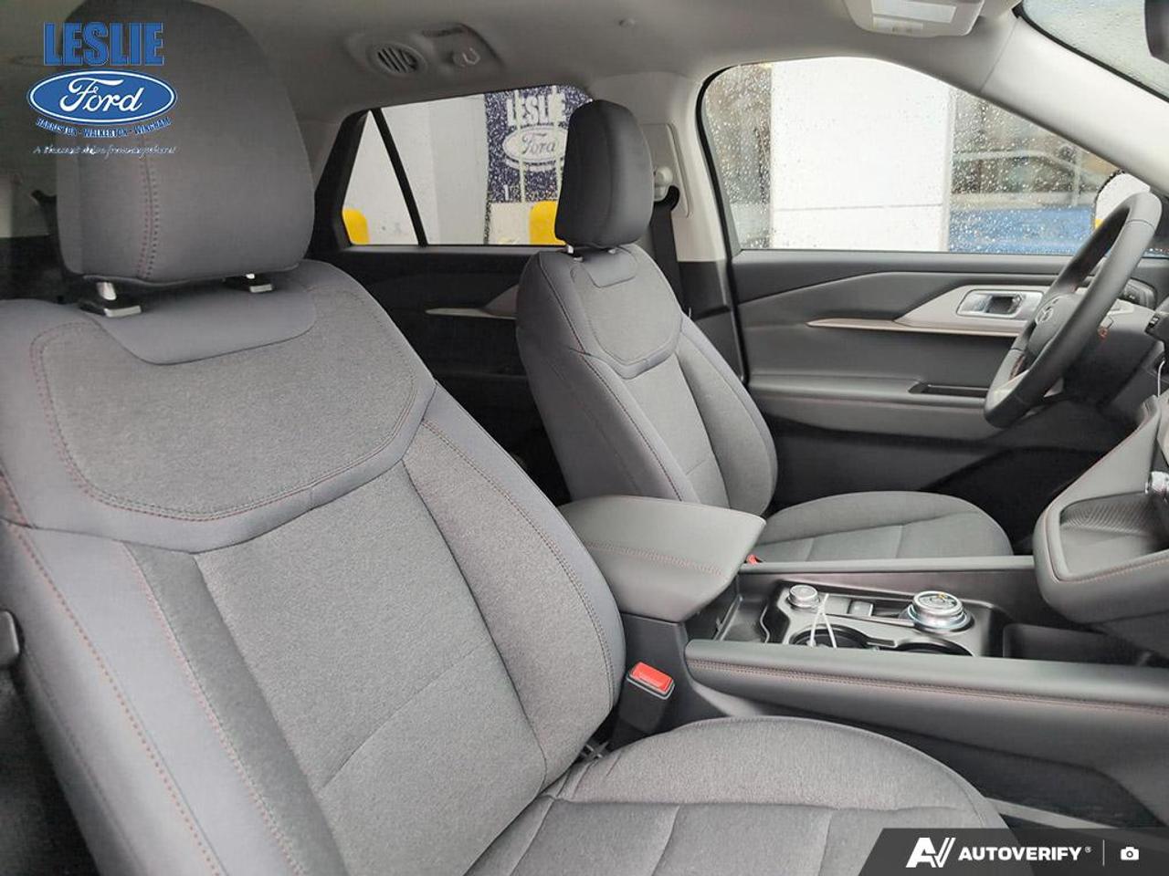 2026 Ford Explorer Active 4WD Photo