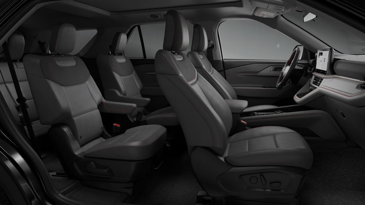 2026 Ford Explorer Active 4WD Photo