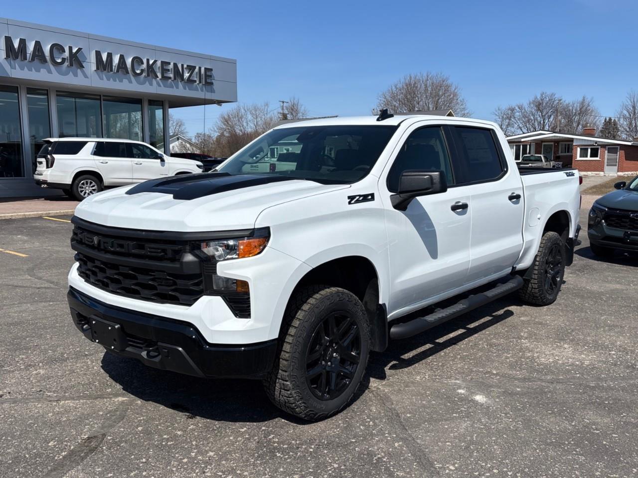 2026 Chevrolet Silverado 1500 Custom Trail Boss New 2026 6 Passenger Crew Cab Gas Powered V8 4X4 Truck with 2 Factory Installed Lift, 20 Gloss Black Wheels and Wireless Apple CarPlay/Android Photo4