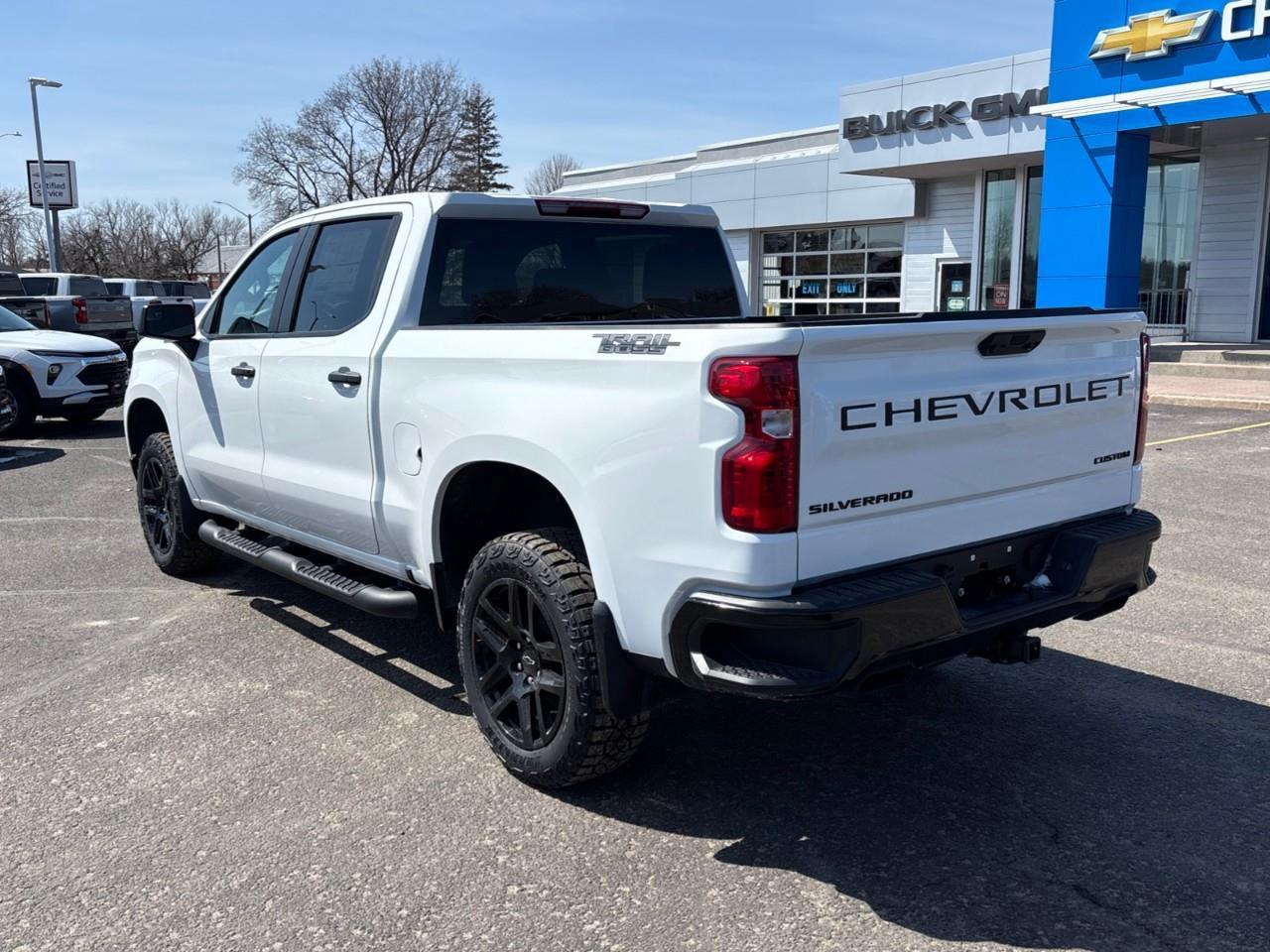 2026 Chevrolet Silverado 1500 Custom Trail Boss Photo