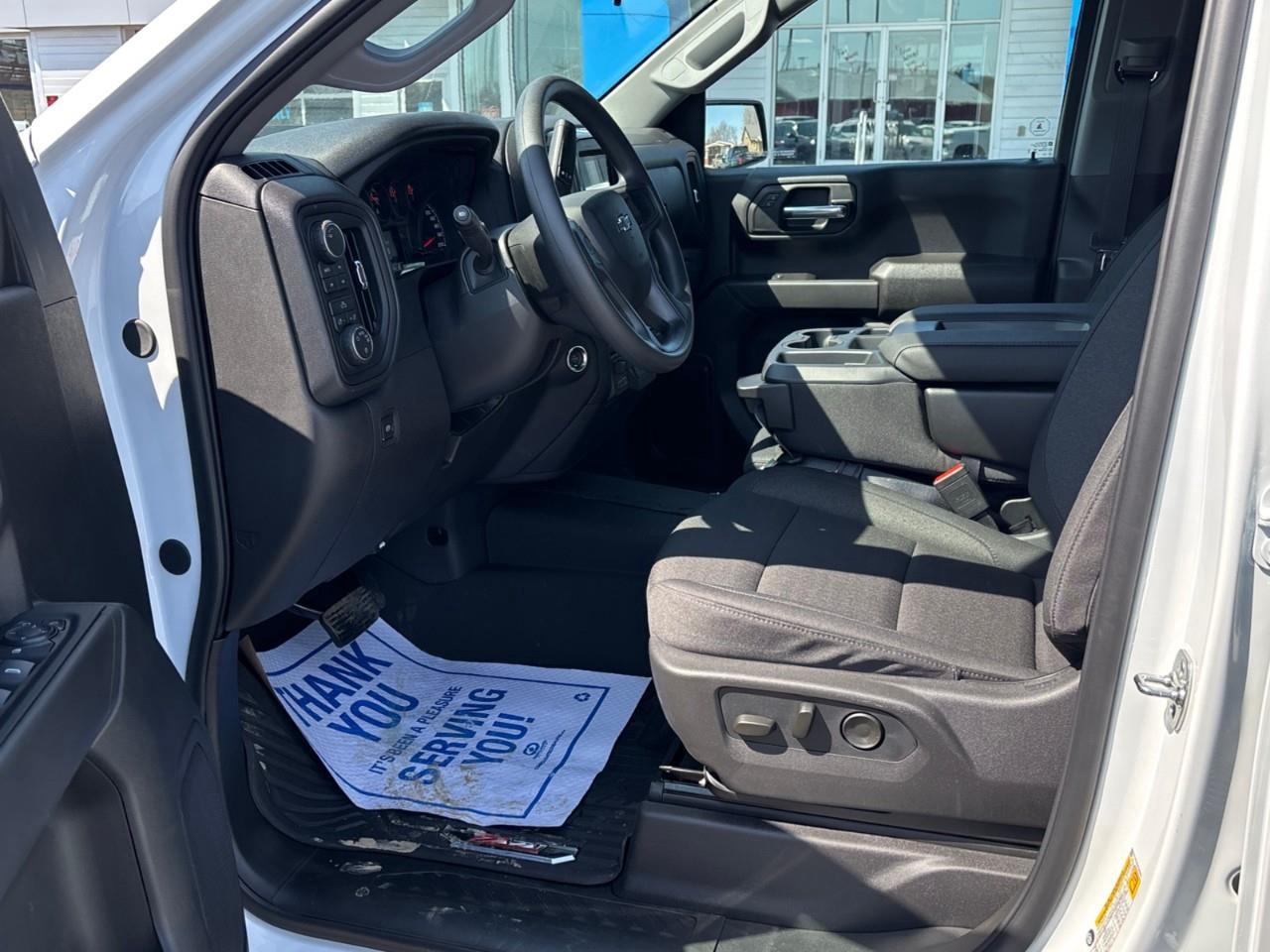 2026 Chevrolet Silverado 1500 Custom Trail Boss Photo