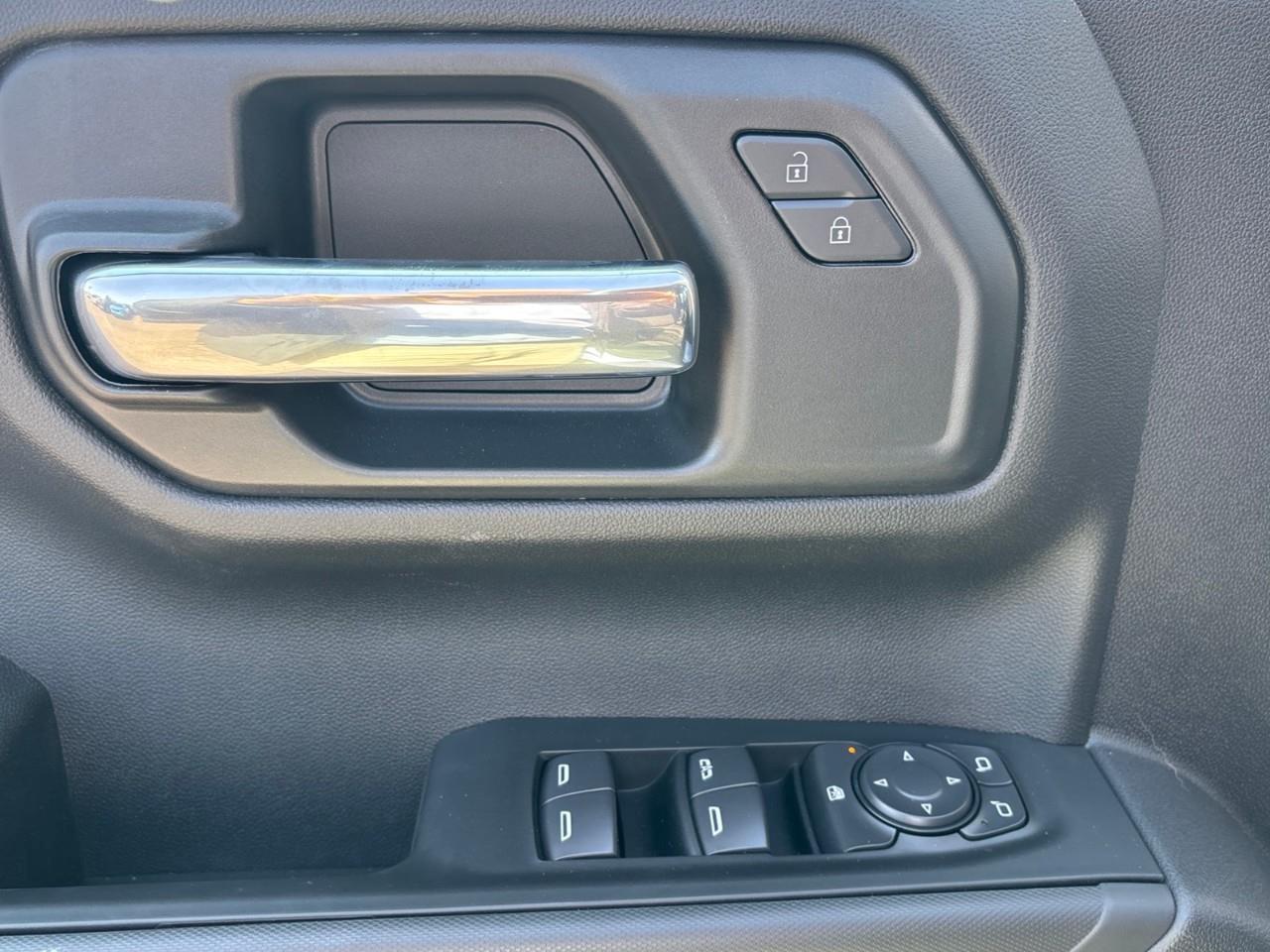 2026 Chevrolet Silverado 1500 Custom Trail Boss Photo