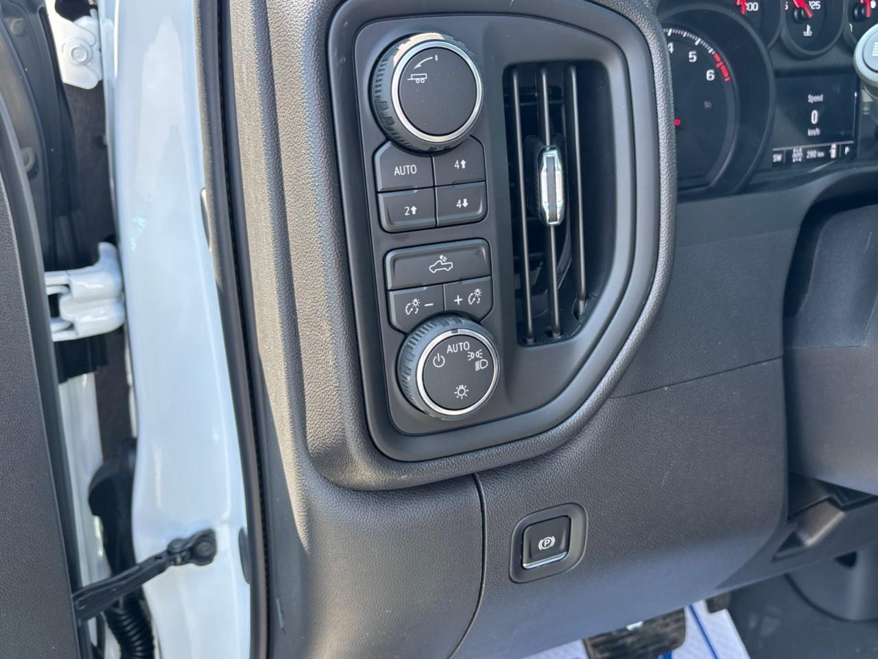 2026 Chevrolet Silverado 1500 Custom Trail Boss Photo