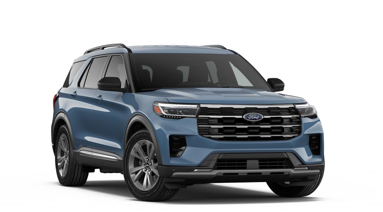 2026 Ford Explorer Active 4WD Photo3