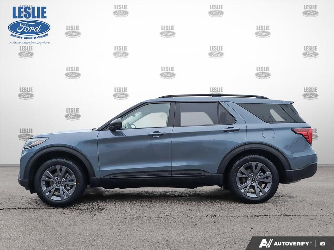 2026 Ford Explorer Active 4WD Photo2