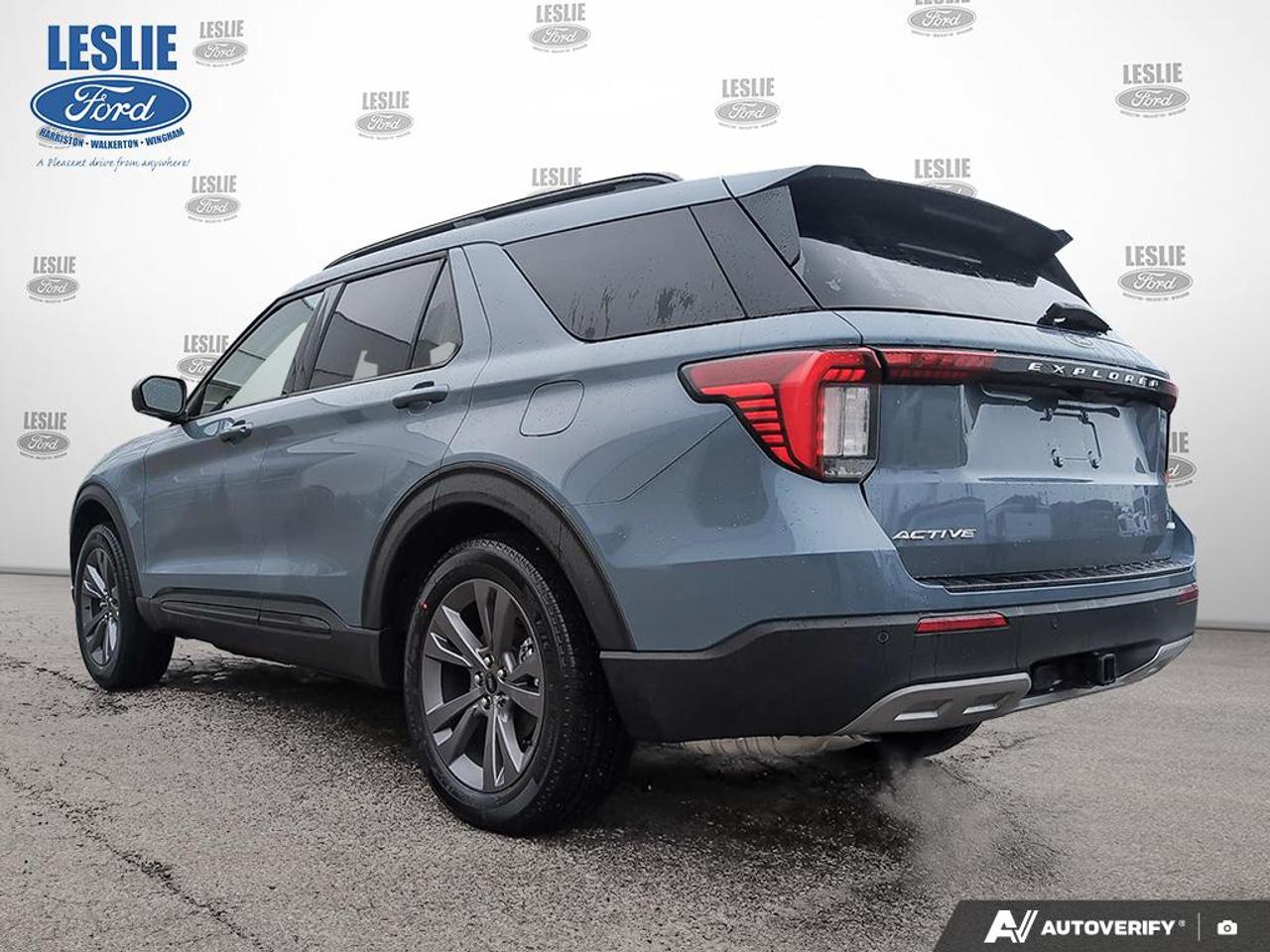 2026 Ford Explorer Active 4WD Photo3