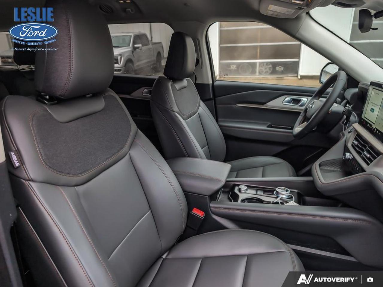 2026 Ford Explorer Active 4WD Photo