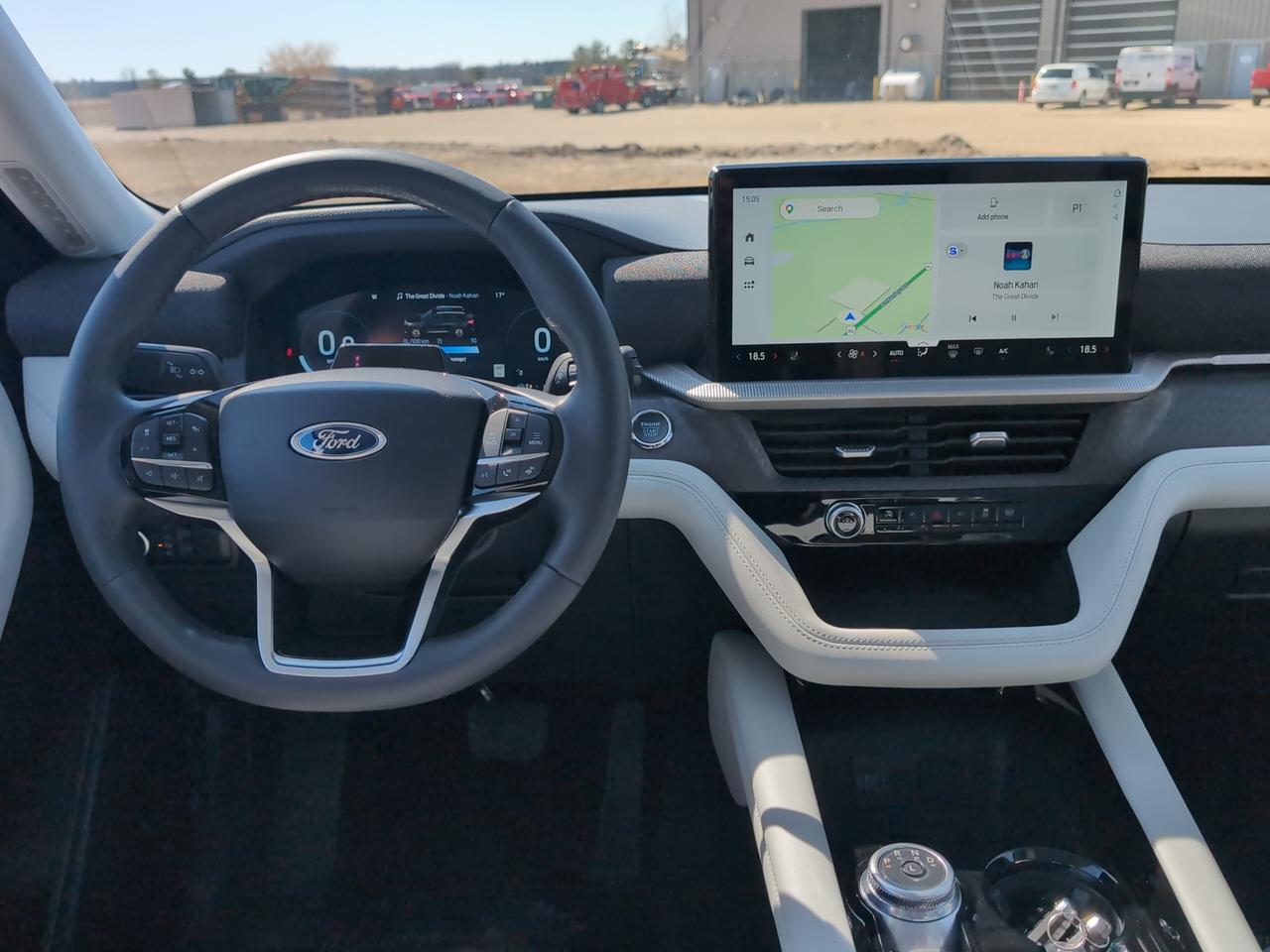 2026 Ford Explorer Platinum 4WD Photo