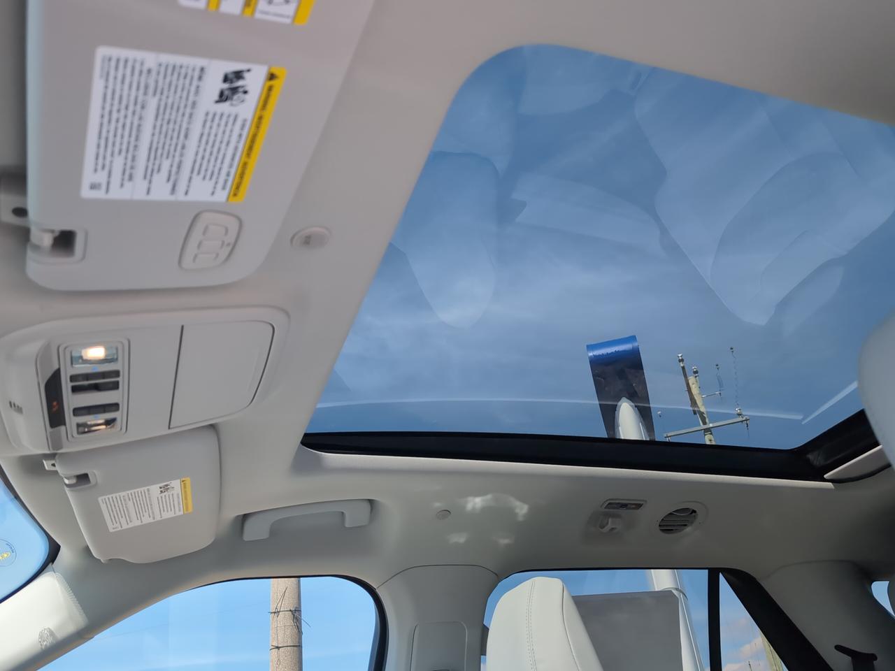 2026 Ford Explorer Platinum 4WD Photo