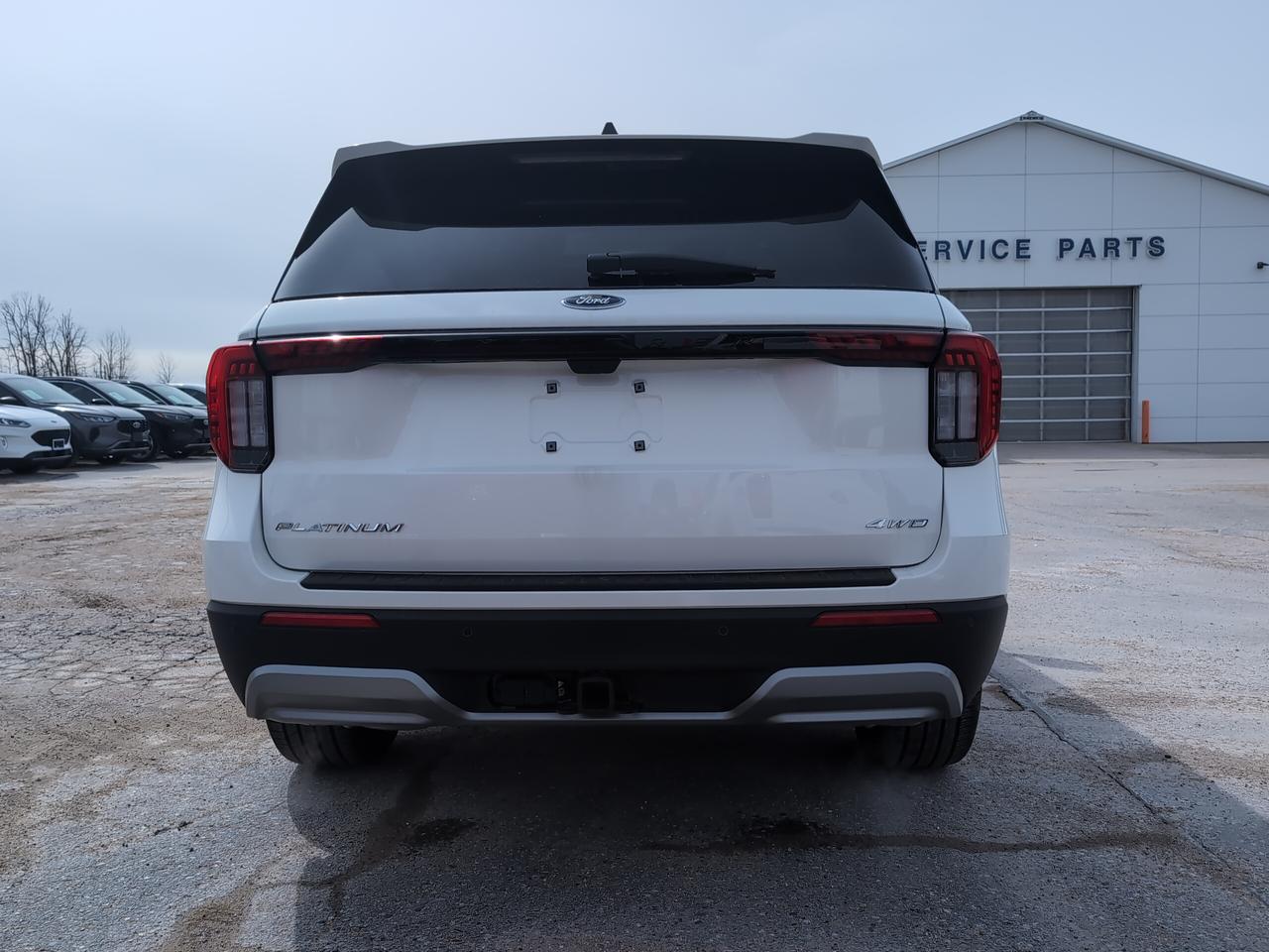 2026 Ford Explorer Platinum 4WD Photo4