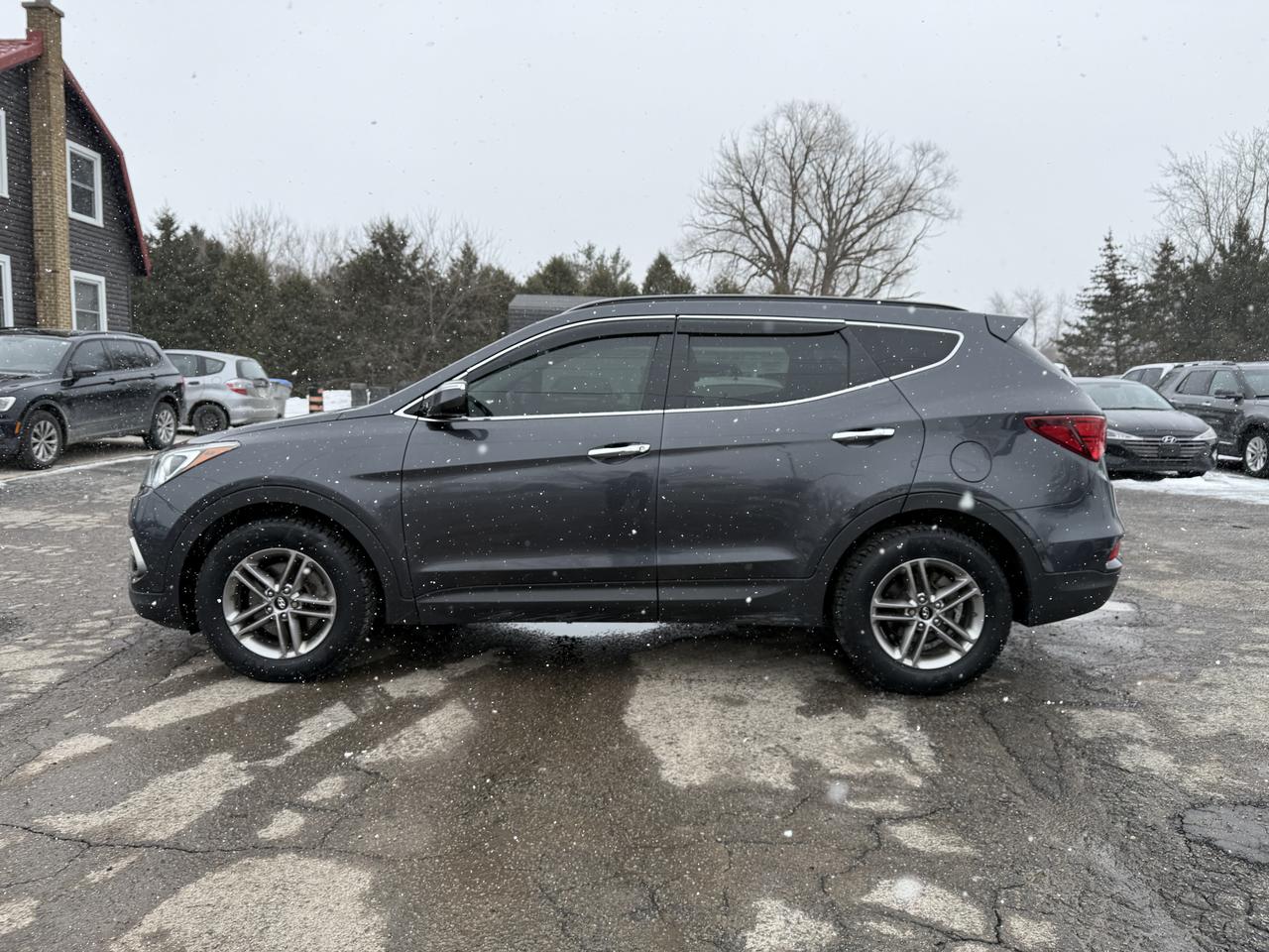 2017 Hyundai Santa Fe Sport Premium 2.4L AWD Photo
