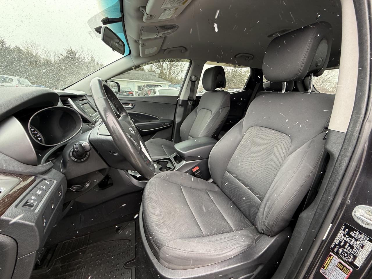 2017 Hyundai Santa Fe Sport Premium 2.4L AWD Photo