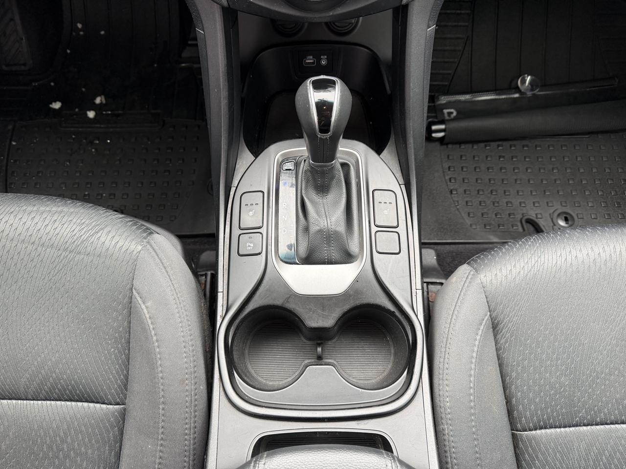 2017 Hyundai Santa Fe Sport Premium 2.4L AWD Photo