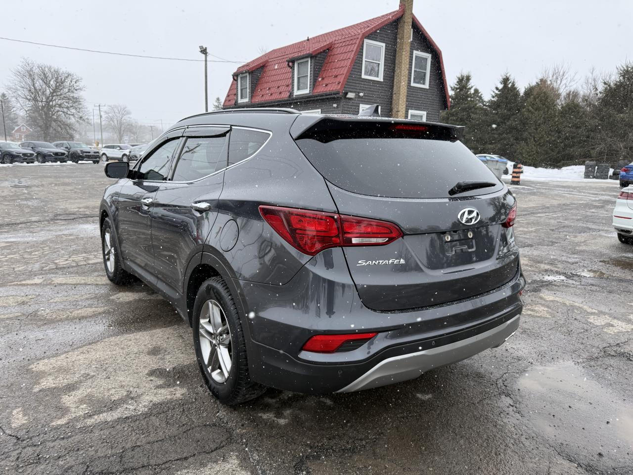 2017 Hyundai Santa Fe Sport Premium 2.4L AWD Photo