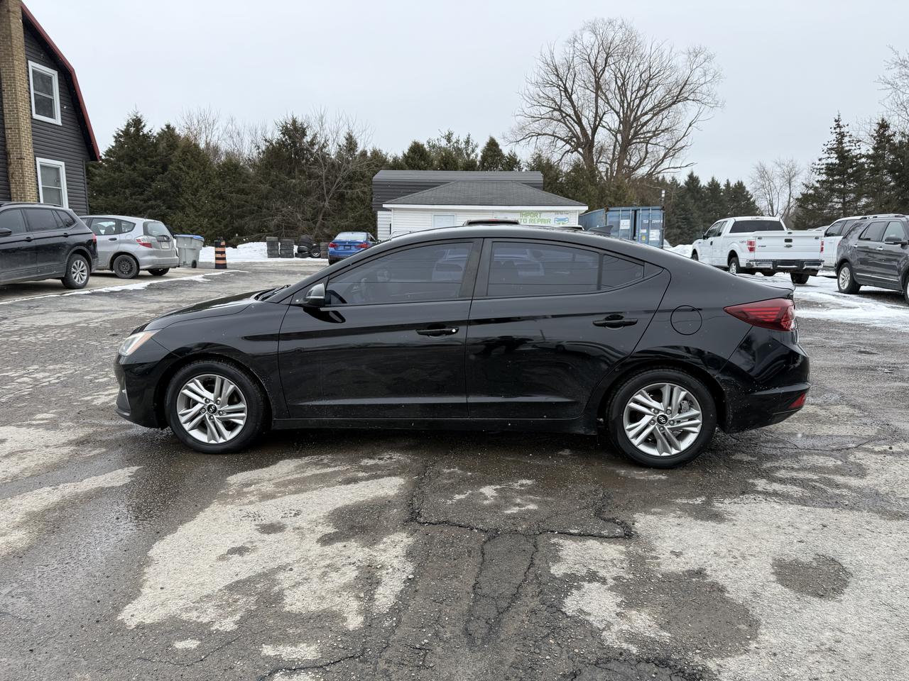 2019 Hyundai Elantra Preferred Photo
