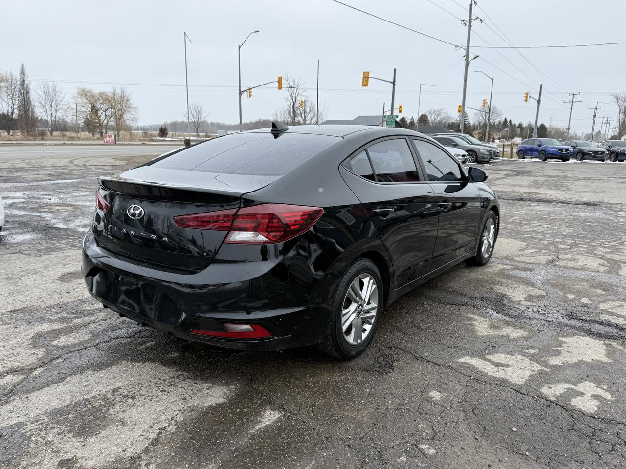 2019 Hyundai Elantra Preferred Photo