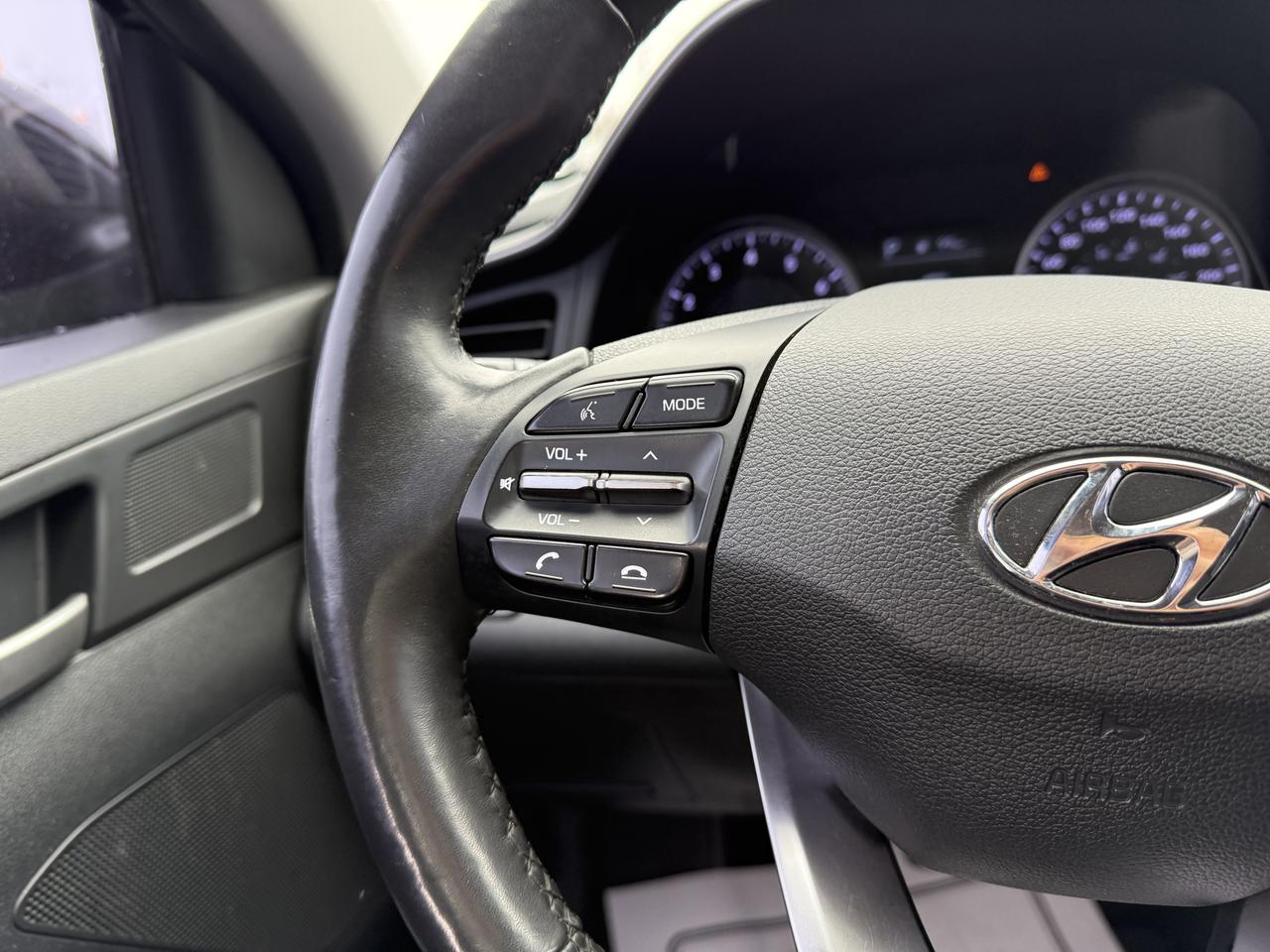 2019 Hyundai Elantra Preferred Photo