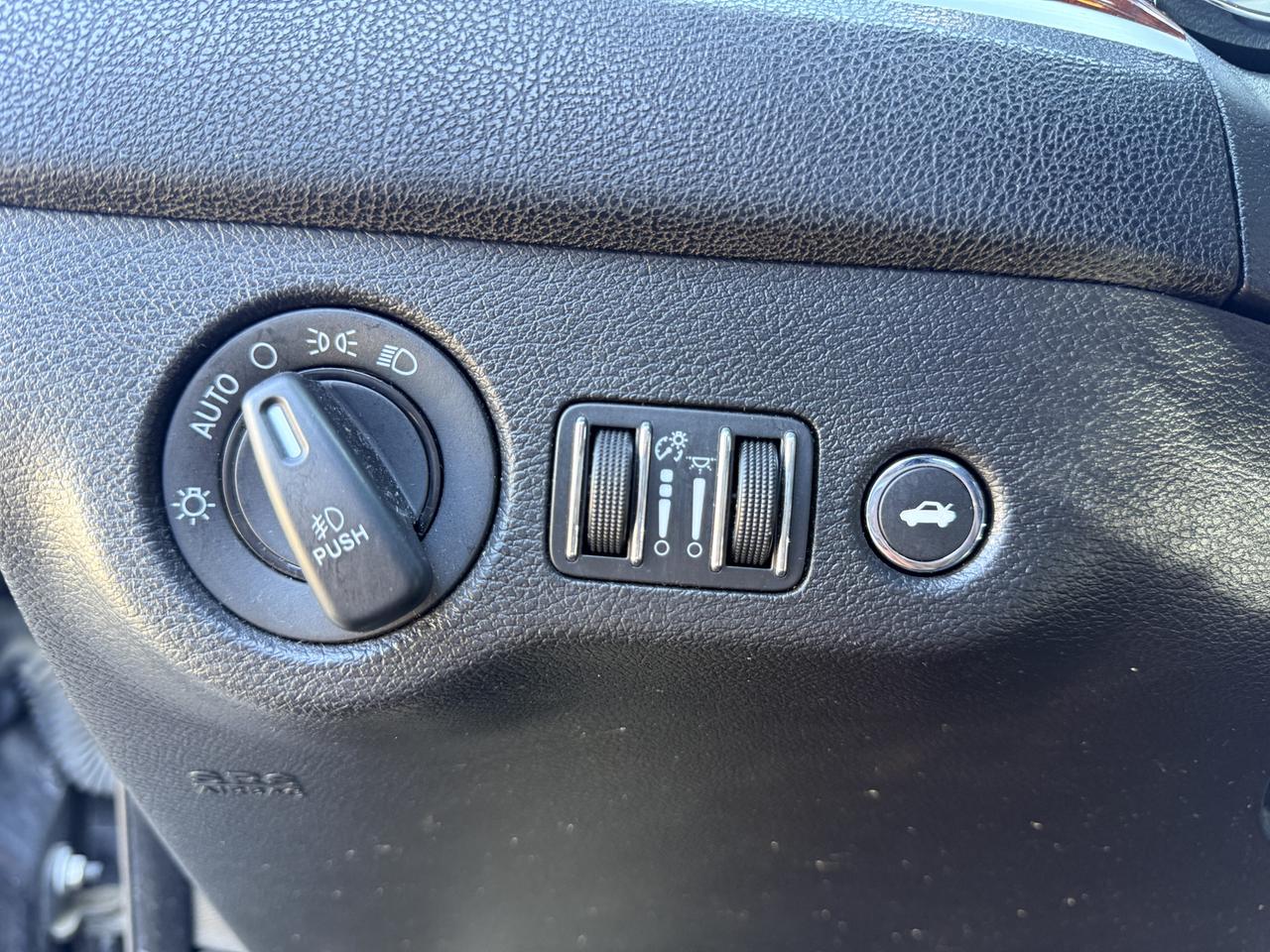 2013 Chrysler 300 Touring  Photo